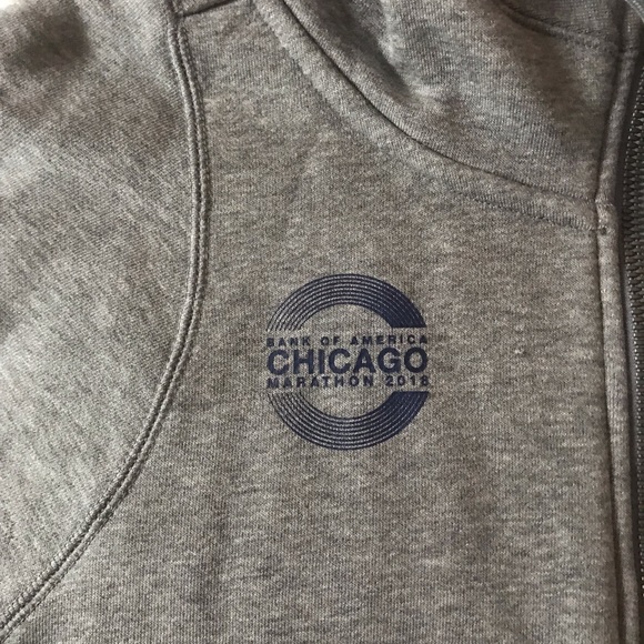 Men’s Nike Chicago marathon hoodie - Picture 3 of 5